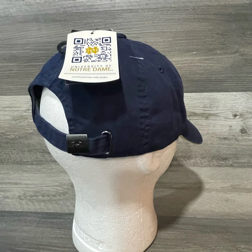 NWT Under Armour Mens Notre Dame Basketball Hat Navy Blue One Size Fits All